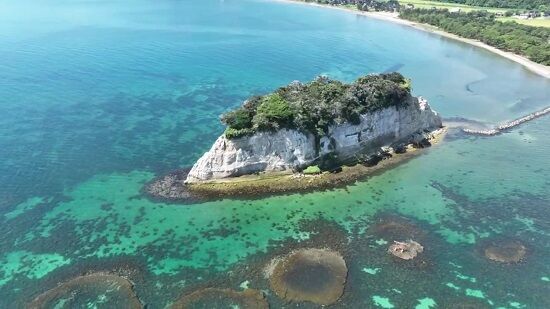 【画像】観光名所の「見附島」、能登地震の影響で未だかつてないレベルで崩壊へ・・・