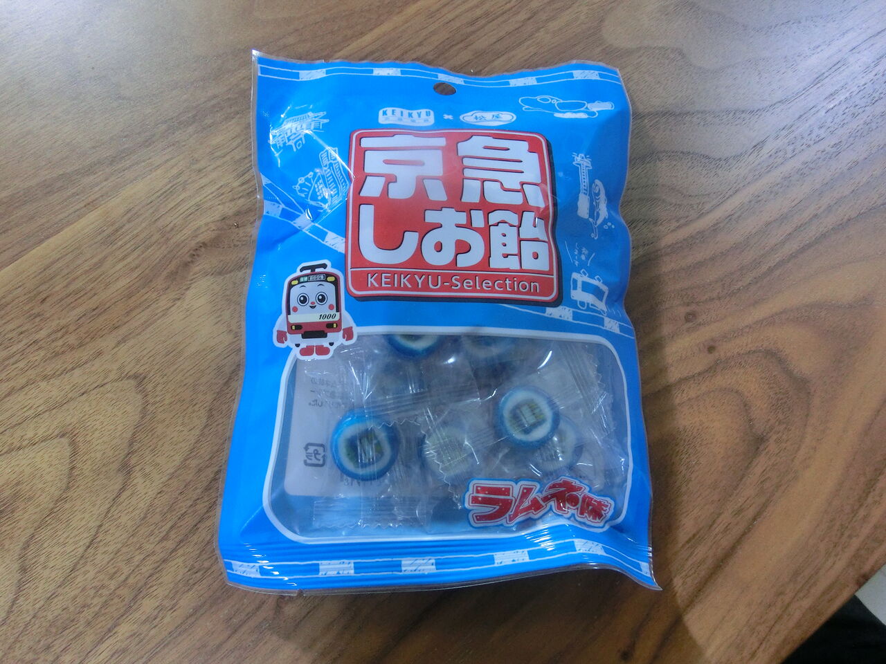 あめ 京急しお飴 ラムネ味 通販 メロン味ってメロンの味じゃない あめ 京急しお飴 ラムネ味 通販 メロン味ってメロンの味じゃない