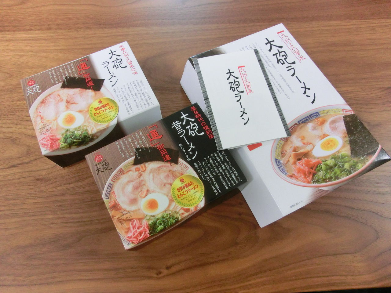 おみやげ 大砲ラーメン ラーメン 昔ラーメンセット 福岡 メロン味ってメロンの味じゃない おみやげ 大砲ラーメン ラーメン 昔ラーメンセット 福岡 メロン味ってメロンの味じゃない