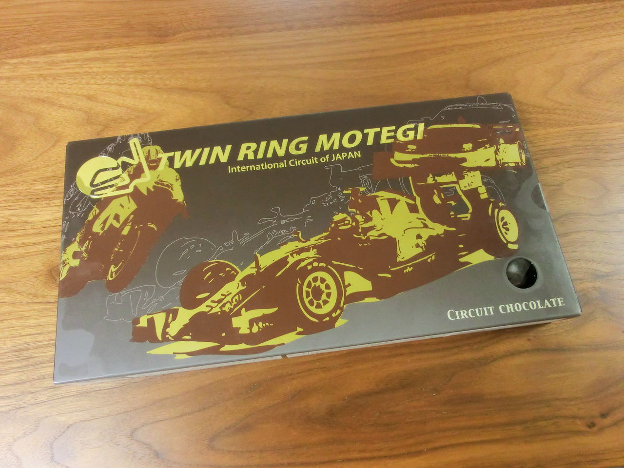 おみやげ ツインリンクもてぎ サーキットチョコレート 栃木 メロン味ってメロンの味じゃない