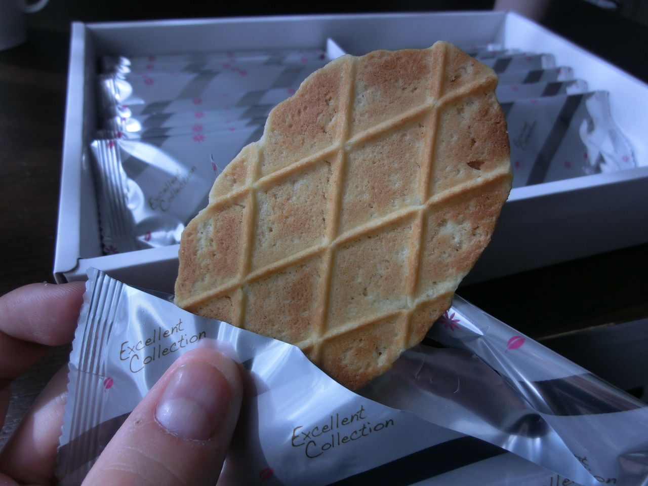 【激レア！？】「NEVER EXCELLENT」コレクションアイテム おみやげ] ワッフルクッキー - ある意味全国 : メロン味ってメロンの味