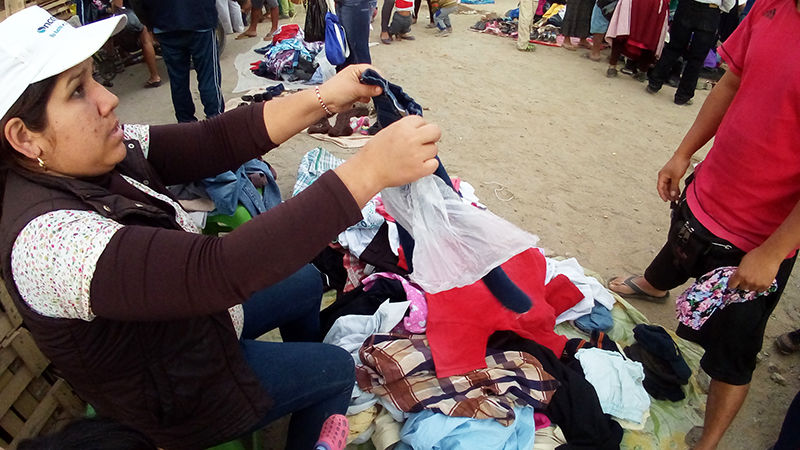 ペルー服 フリマに行ってきました ぱちぇこだより ペルーに住む日本人 ペルーで子育てやってます