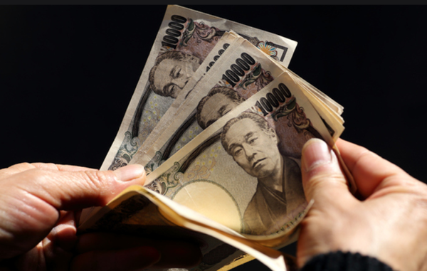 ギャンブルで10万円を30万円にするなら何が一番確率高いかな？