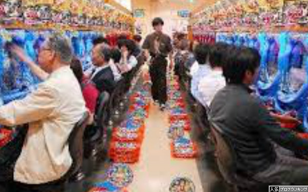 初めての客に大連チャンさせるのって絶対遠隔操作だよな