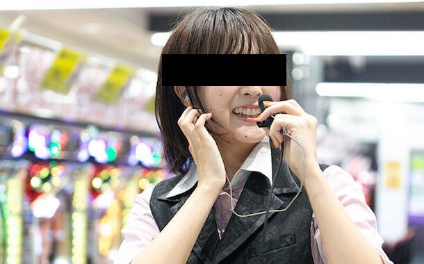 パチ屋の店員ってインカムで何話してるの パチ屋の店員ってインカムで何話してるの