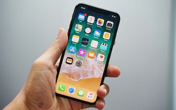 パチスロつまんない的な感じでずーっとスマホ見ながらスライドしてる輩が1番クソ。遊技を提供してる店に失礼だし、パチスロ好きな他の客にも失礼。