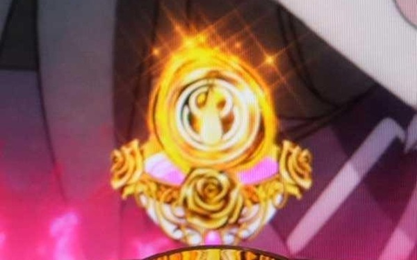 パチって赤の上に金使って凄いでしょ？更に上があるんですよ！みたいなのが好きよな。進化でも何でもないやつ