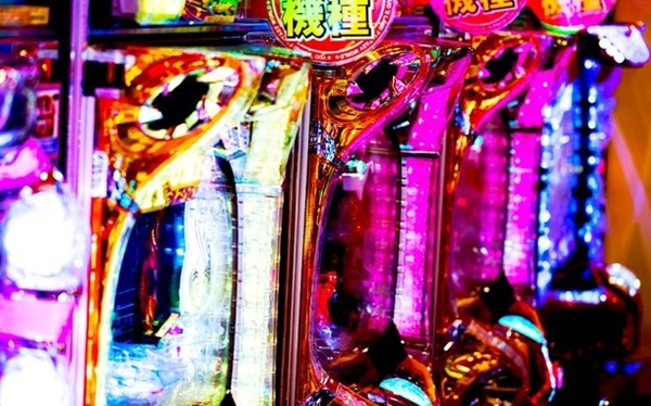 会話の中でパチンコネタとして「CR○○かよ！」って言ったらCRなんて今どきねえよって話の腰をおられた