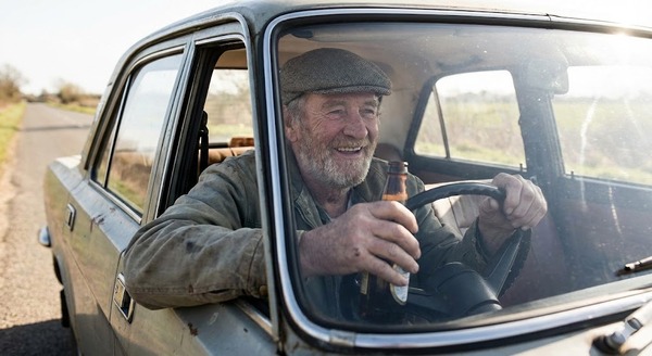【福岡】焼酎ロック2杯飲んでから車に乗ってパチ屋へ→帰宅時に自転車に乗る男性を跳ね飛ばした77歳のおじいちゃんが逮捕される