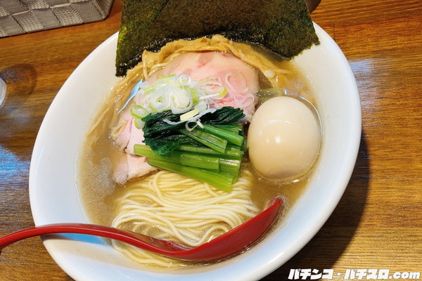 【画像あり】質問です。この中華そばに300円出せますか？？？