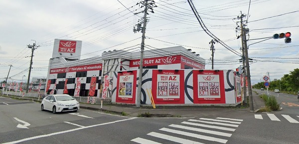 集中豪雨被害で休業中だった宮城県登米市のスロ専「アズ南方店」が8月31日をもって閉店へ　半導体不足の影響を受け修繕部材調達の見通しが立たず