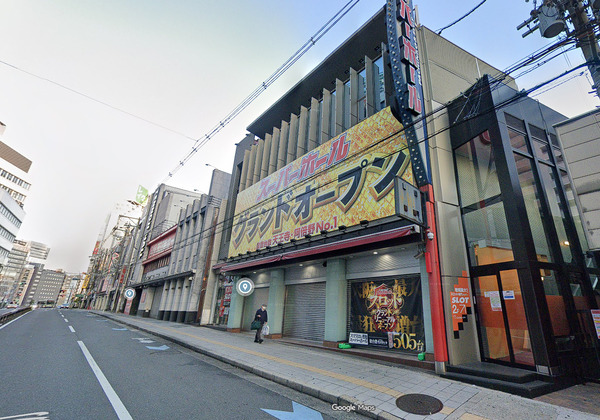 【業界の闇】関西の晒し屋「スーパーホールが総差枚20万枚のぶっこ抜き！」←関係者が悪意のあるネガキャン晒しだとブチギレ中…