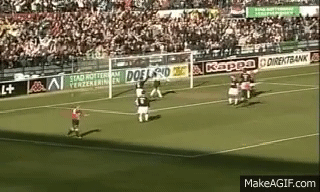 Gif 天才 小野伸二のトラップ 久保建英なら余裕 Samurai Footballers サッカーまとめ