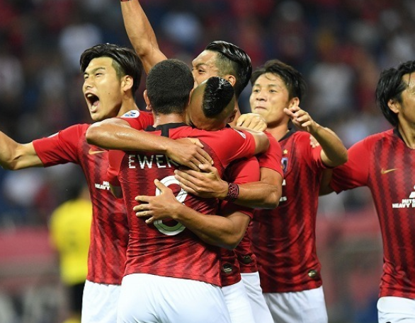 サッカー