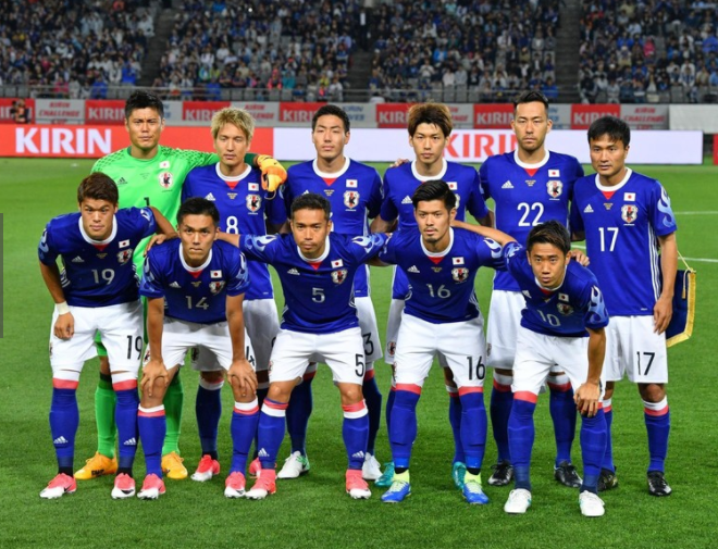 正規ユニフォーム サッカー 安い