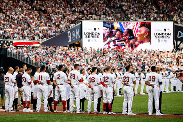【画像】サッカーの聖地イギリスで野球の試合した結果ｗ