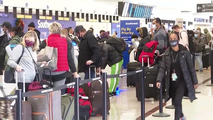 christmas-eve-travel-atlanta-airport-super-169