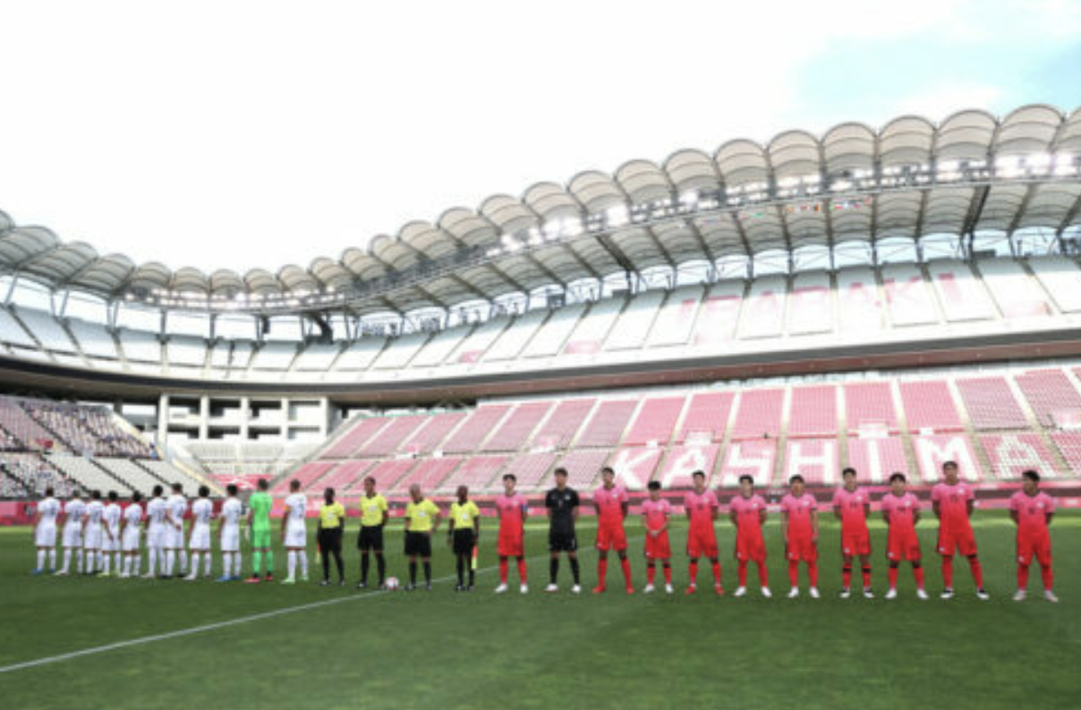 韓国選手が試合後に握手を拒否した件 世界各国で物議www 2chフットボールまとめアンテナ 韓国選手が試合後に握手を拒否した件 世界各国で物議www 2chフットボールまとめアンテナ