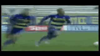 Gif 昔の日本人サッカー選手のフィジカルw 2chフットボールまとめアンテナ