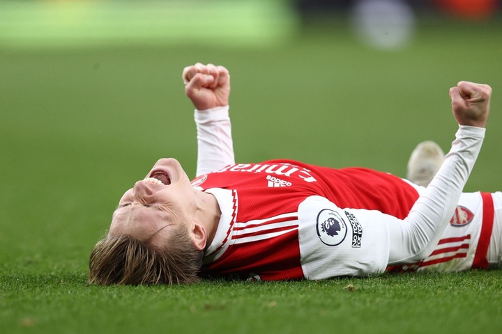 【動画/画像】アーセナルの選手たち、劇的勝利の瞬間はもう優勝騒ぎwww