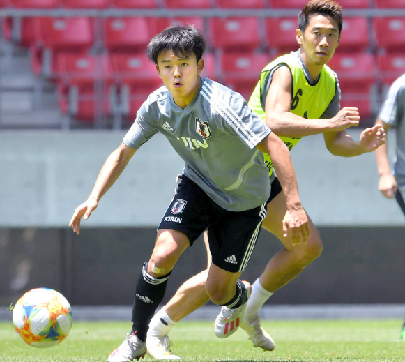 サッカー