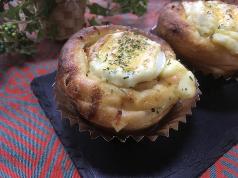 CB7AE646-F7A6-467D-B60F-2B1D9072FF29