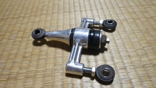 ハーレーのスタビライザーブッシュ追加