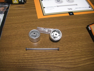 ファットボーイのリヤハブとアクスルシャフト