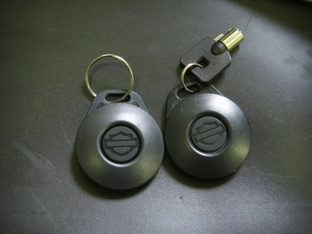 TELEMANIA社 ハーレーダビッドソン タンク型 テレビ リモコン panabus.org