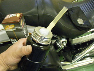 ハーレーのガソリン携行缶注ぎ口