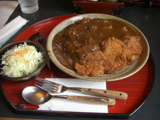 ハーレーダビッドソン金沢隣のカレー屋