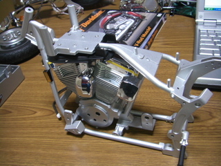 ハーレーダビッドソンのフレーム完成