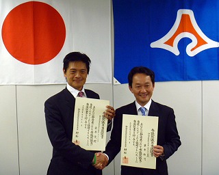 公認証書付与式後の撮影②s