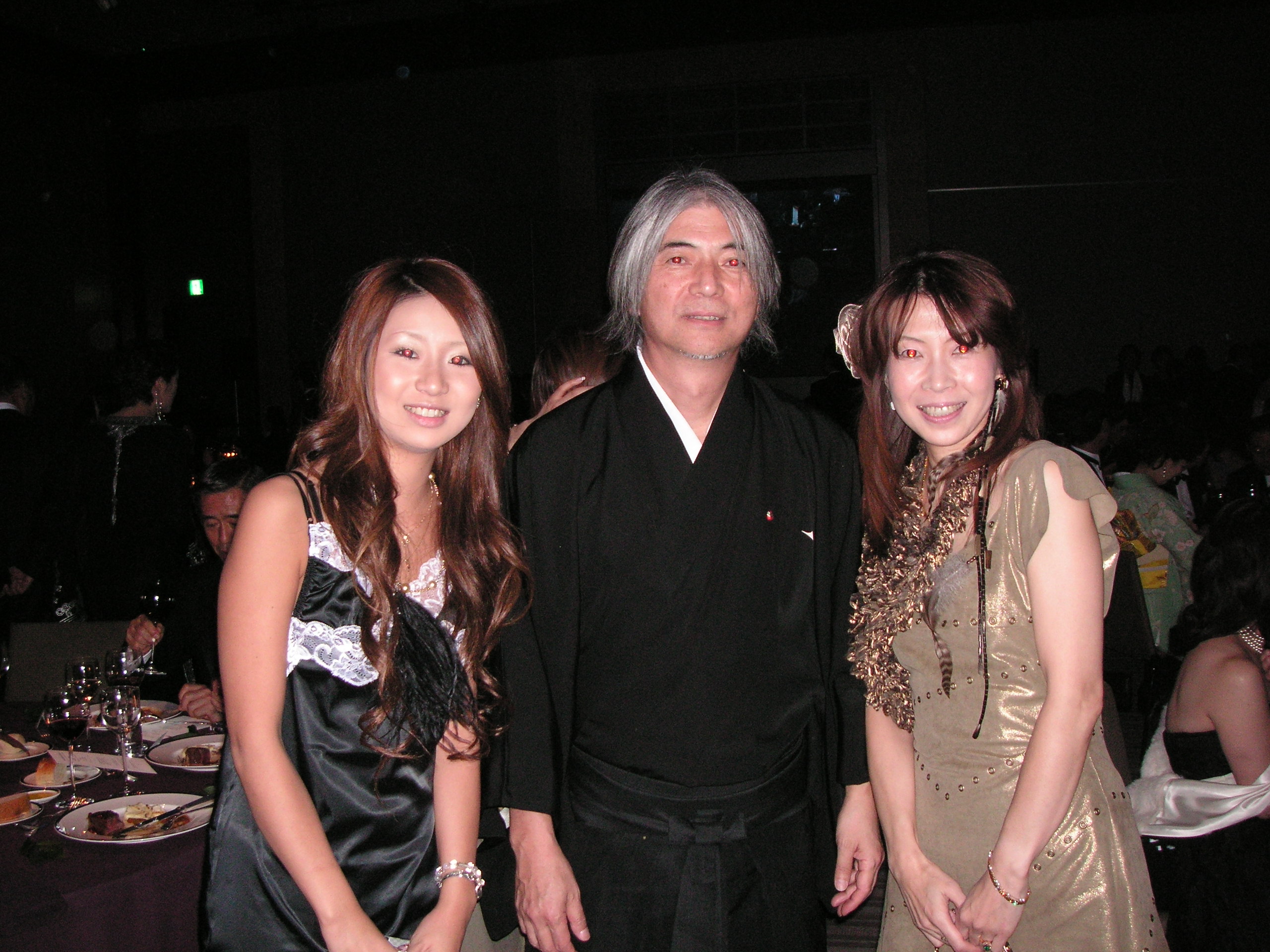 コシノジュンコさん叙勲を祝う会 香りの不思議館 コシノジュンコさん叙勲を祝う会 香りの不思議館