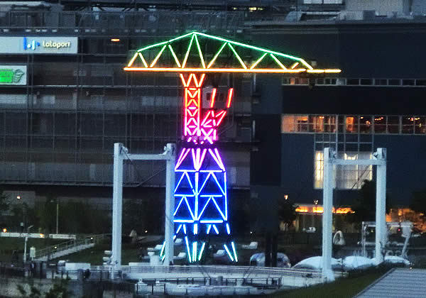 豊洲のクレーン