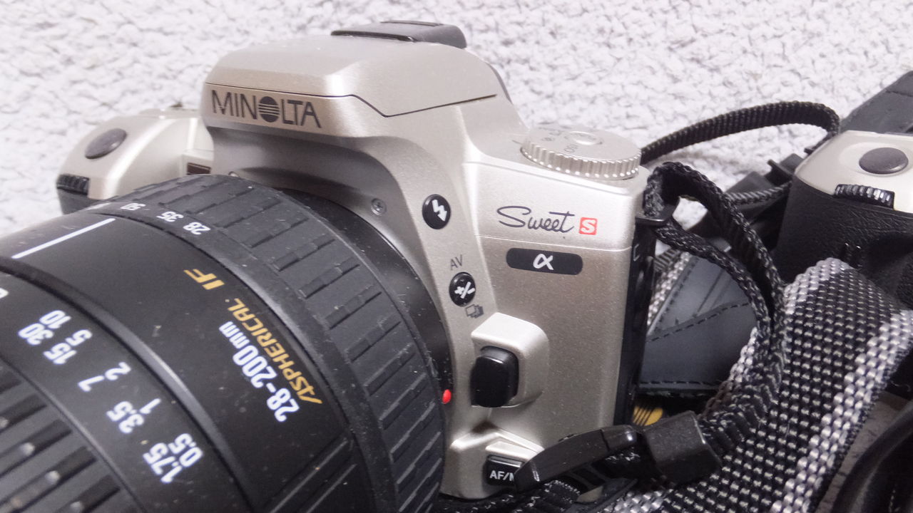 フィルムカメラ】Minolta αｰ7000とα-SWEET、そしてα-SWWT S : ヘンリー