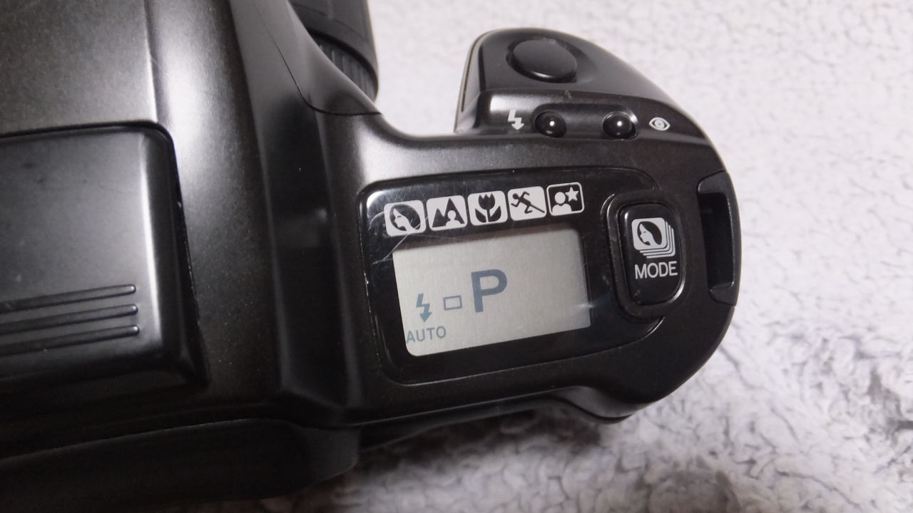 フィルムカメラ】Minolta α-101si : ヘンリー3世のシガリロレビュー