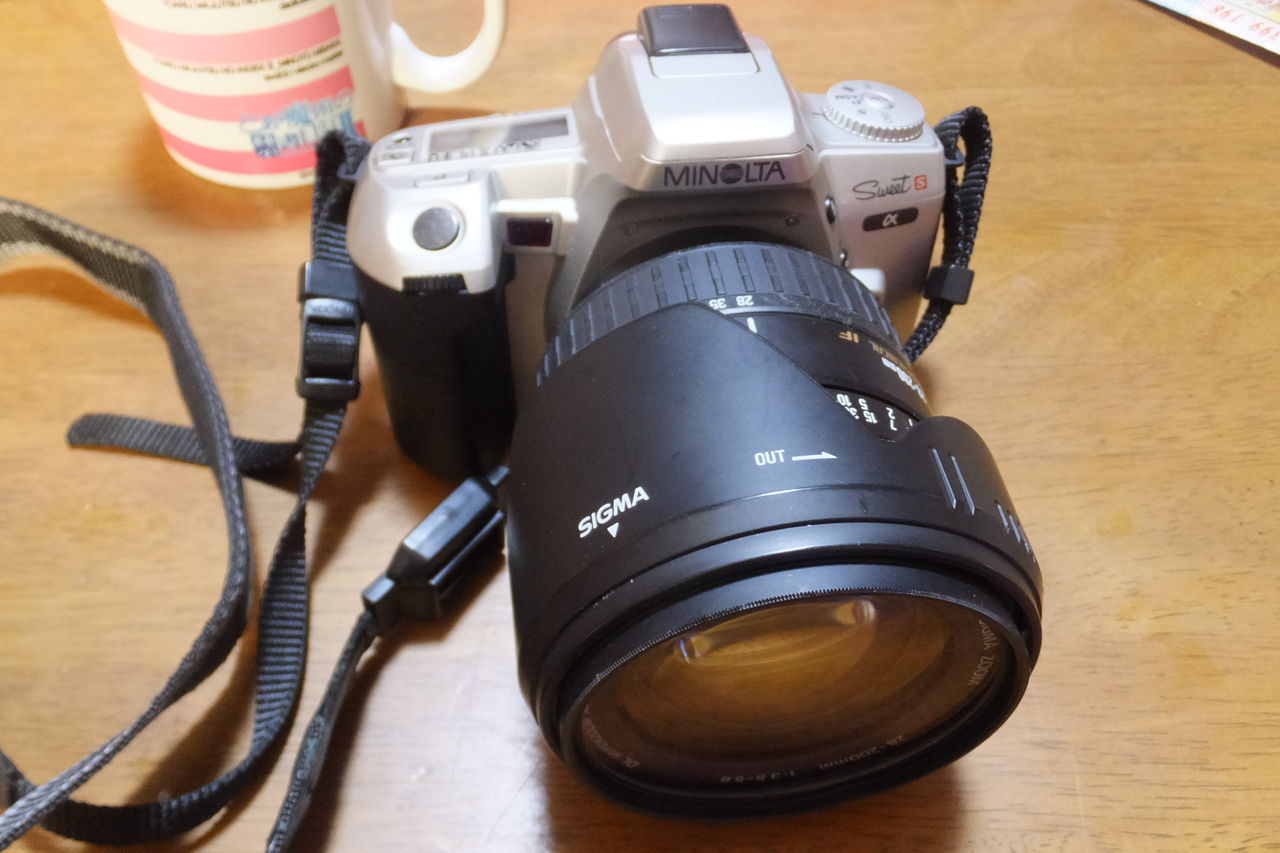 フィルム一眼レフ】MINOLTA α SWEET S : ヘンリー3世のシガリロ