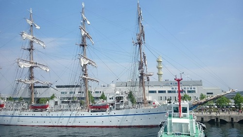 横浜開港祭 2代目「帆船日本丸」 セイルドリル 新港埠頭