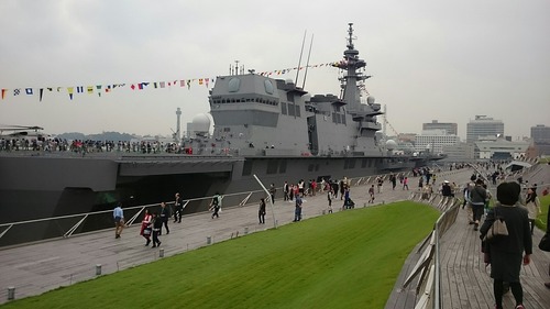 横浜大桟橋 海上自衛隊 DDH-183 護衛艦いずも 一般公開