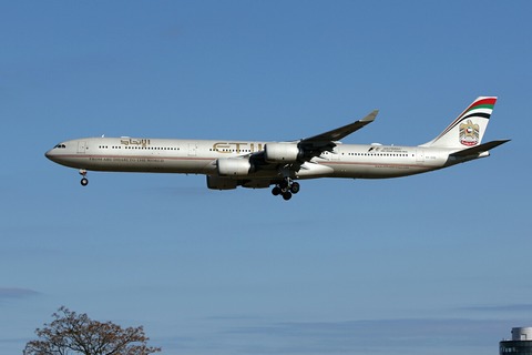 A6-EHE A340-600 ETD RJAA