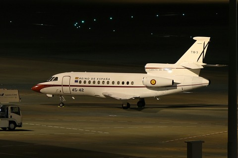 45-42 T18-3 Dassault Falcon 900B Ejército del Aire RJTT V.I.P.