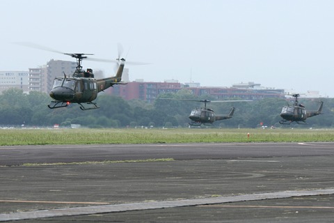 UH-1 Iroquois Huey 多用途ヘリコプター 立川防災航空祭 立川駐屯地