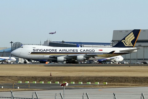 9V-SFM B747-400F SQC RJAA