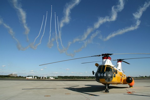 バートル＆ブルーインパルス 入間基地航空祭 2009.11.3