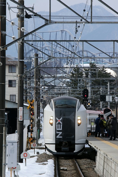 E259系 NEX 富士急行 富士山駅