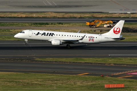 JA250J ERJ-190-100 JLJ わかぱんジェット RJTT