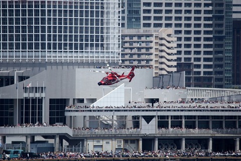 東京消防庁 水の消防ページェント 東京みなと祭 レインボーブリッジ