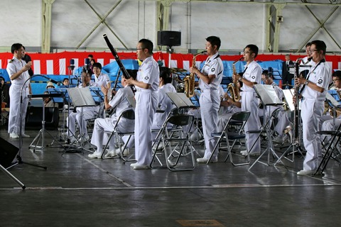 横須賀音楽隊 演奏 海上自衛隊 下総航空基地 開設58周年記念行事
