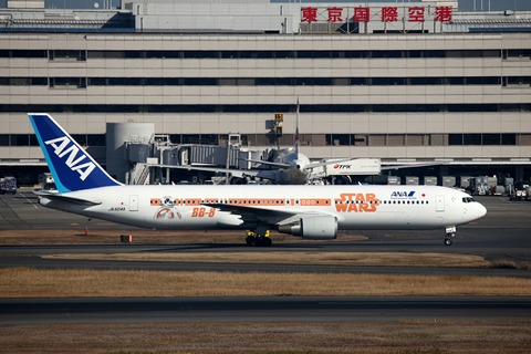 JA604A B767-300 ANA STAR WARS ANA JET RJTT
